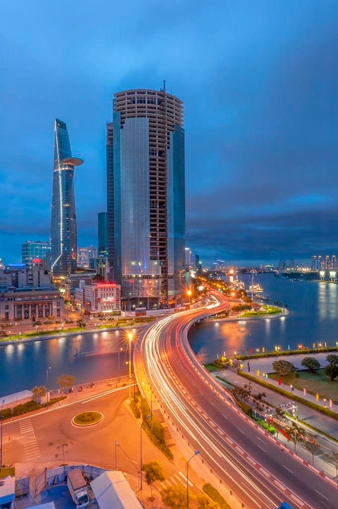 ホーチミン市の夜景｜東南アジアの成長エンジンとして発展を続けるベトナム