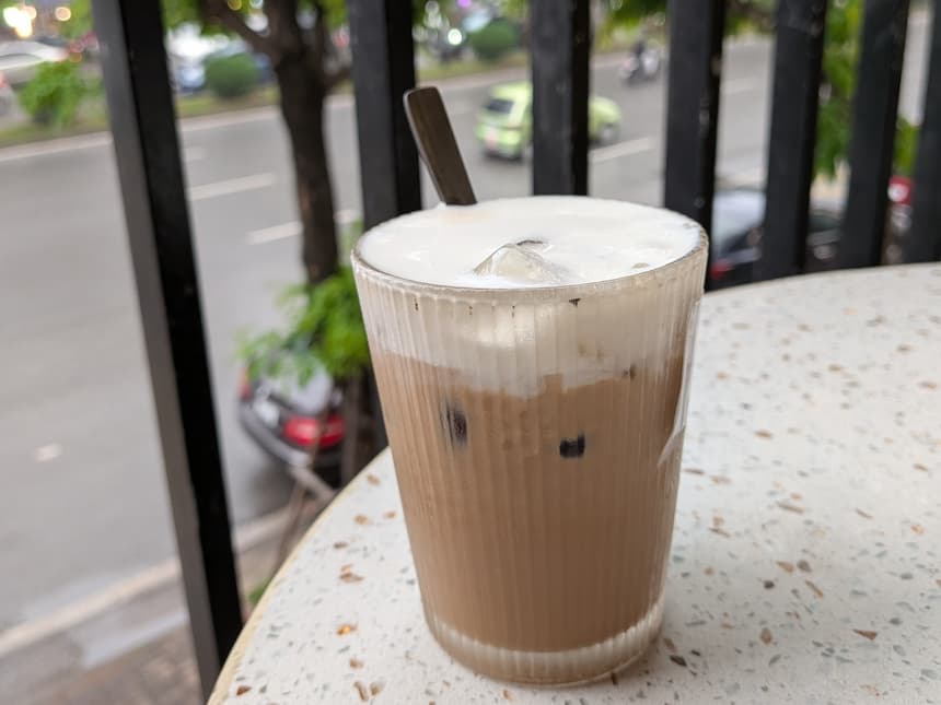 カフェムオイ フエ発祥の塩コーヒー