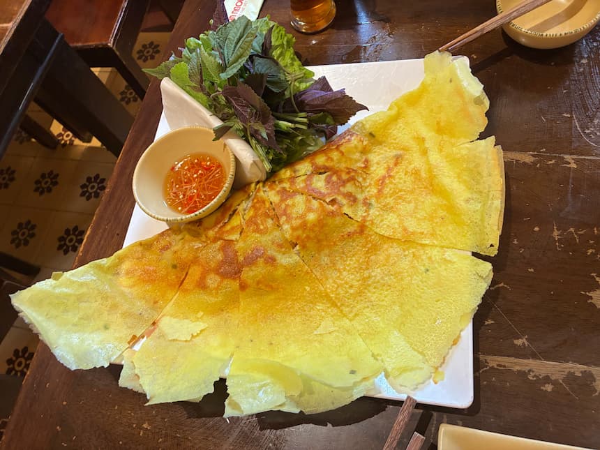 ベトナム バインセオ クレープ エビ 豚肉