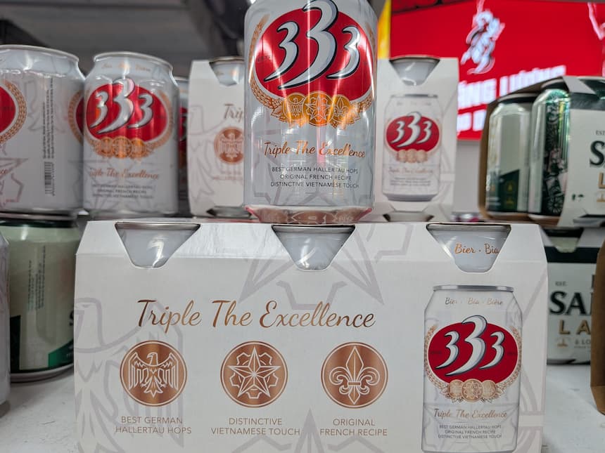 ベトナムの定番ビール「333（バーバーバー）」の缶ビール
