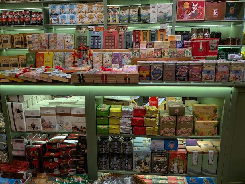 ハノイの個包装お土産菓子とコーヒー｜ベトナムの定番食品土産