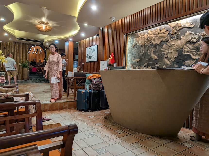 SENSPA HANOIの店内