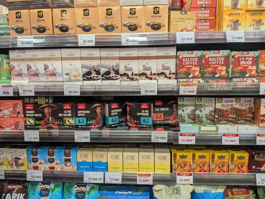 イオンモール・ロンビエン店のベトナムコーヒー売り場｜G7やLegendなどばらまき土産に人気の商品