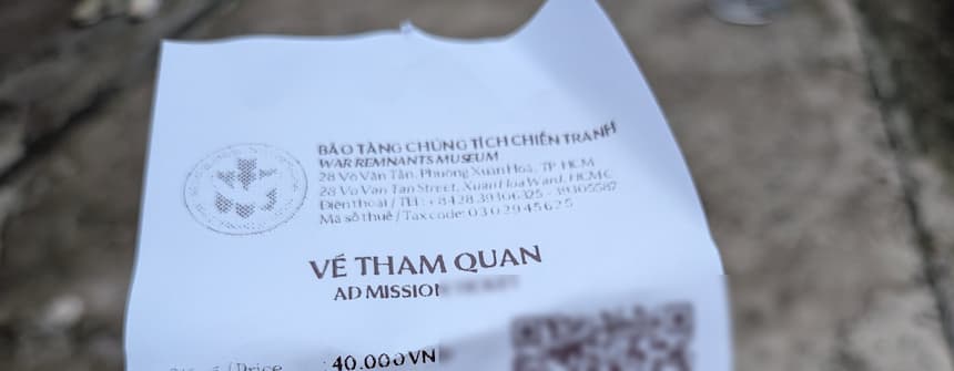 戦争証跡博物館の入場チケット(VÉ THAM QUAN)。大人の入場料は40,000VND