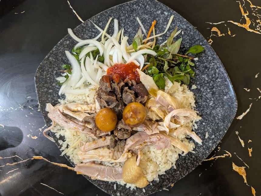 ホイアン風チキンライス、コムガー（Cơm Gà Hội An）