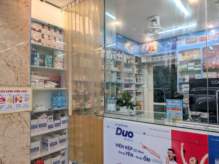 ベトナムの薬局の店内。お腹を壊したときは、現地の薬局で買える整腸剤や下痢止めが効くこともある。