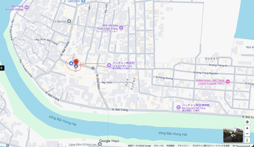 Googleマップのバッチャン陶芸村のピンと、実際の陶器市場の位置のずれを示した地図